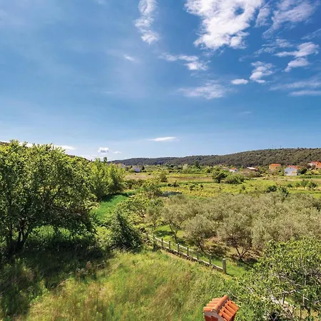 Lovely In With Kitchen * Kampor