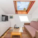 Lovely In With Kitchen 아파트 Kampor