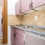 Lovely In With Kitchen 아파트 Kampor