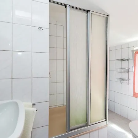 Lovely In With Kitchen *