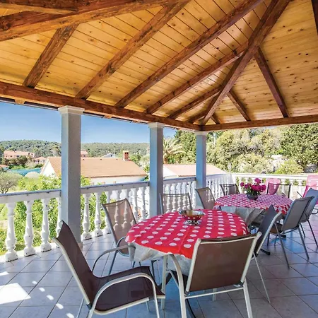 דירה Lovely In With Kitchen