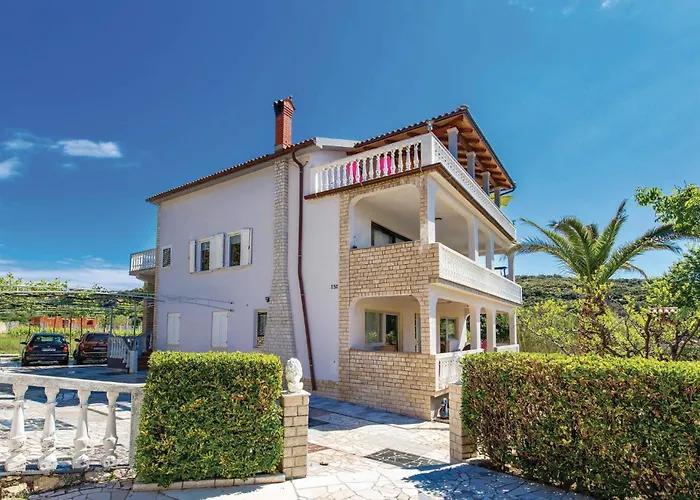 Lägenhet Lovely In With Kitchen