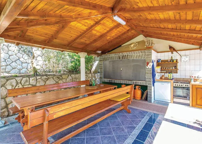Lovely In With Kitchen